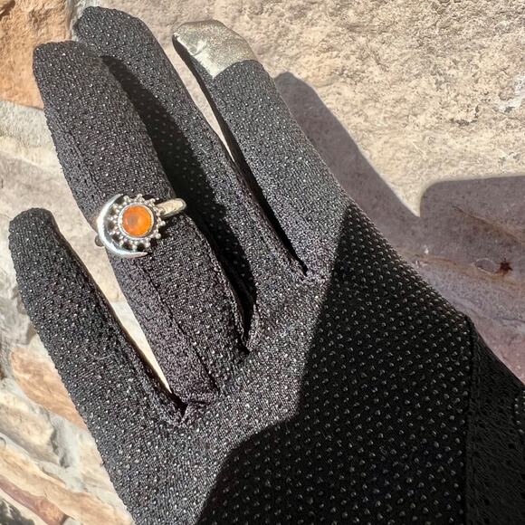 Silver Women's Carnelian Crescent Moon Ring - Size 6 - NWOT - Picture 5 of 6